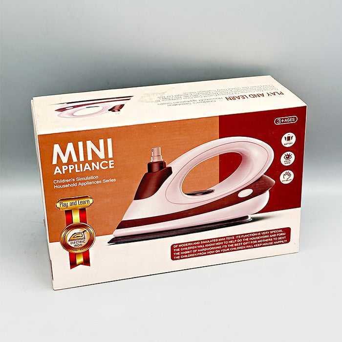 New Design simulation Electric Vibration Water spray appliances Mini Iron Toy Set